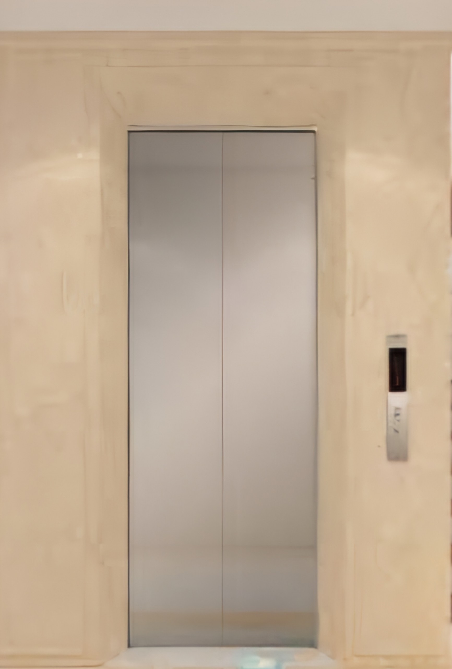 Cho thuê nhà mới, hai lối đi, Xã Đàn, thang máy; vỉa hè 111m2* 5T- 46 Tr - Ảnh chính
